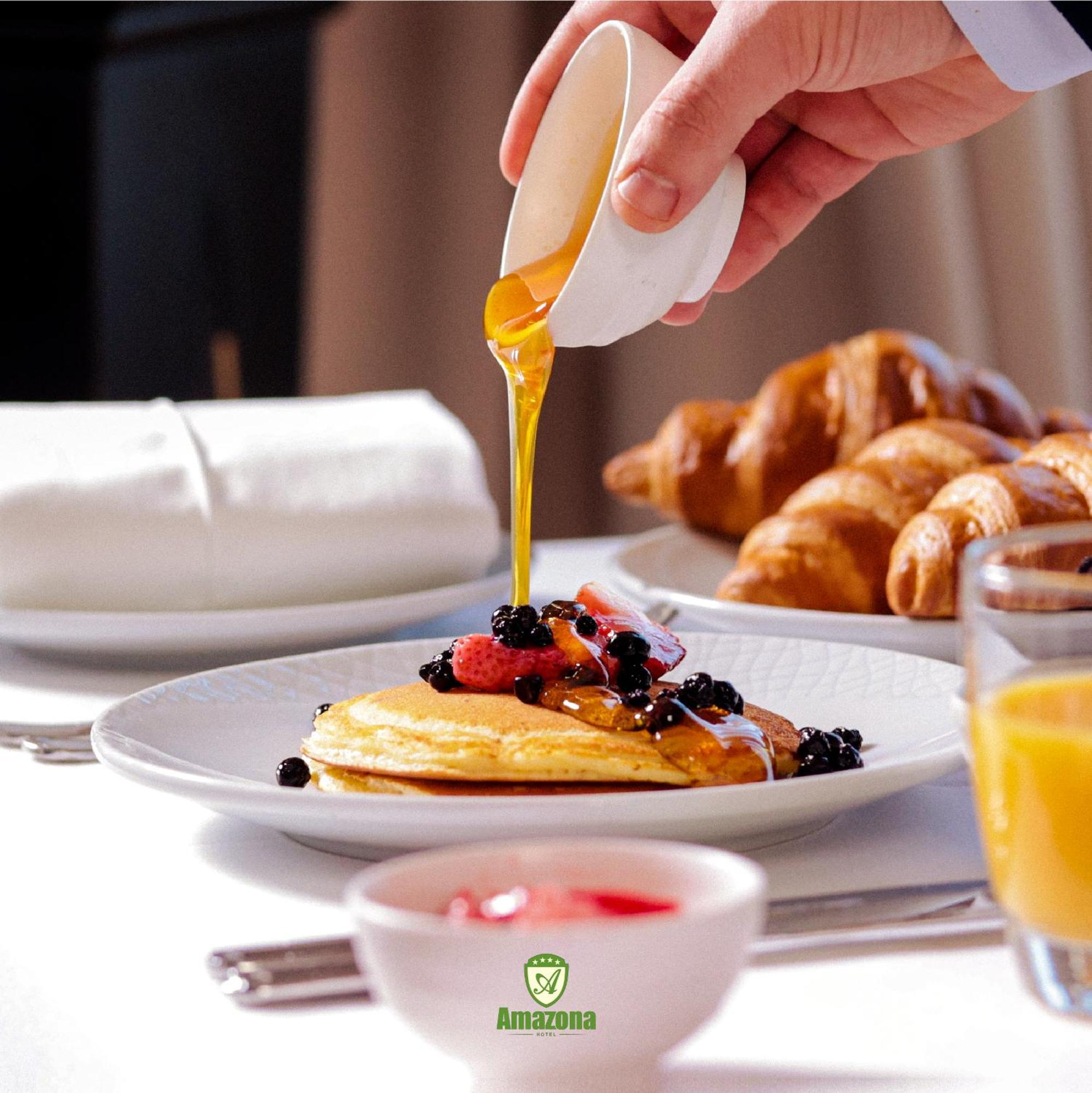 Amazona Hotel Prishtinë Ngoại thất bức ảnh