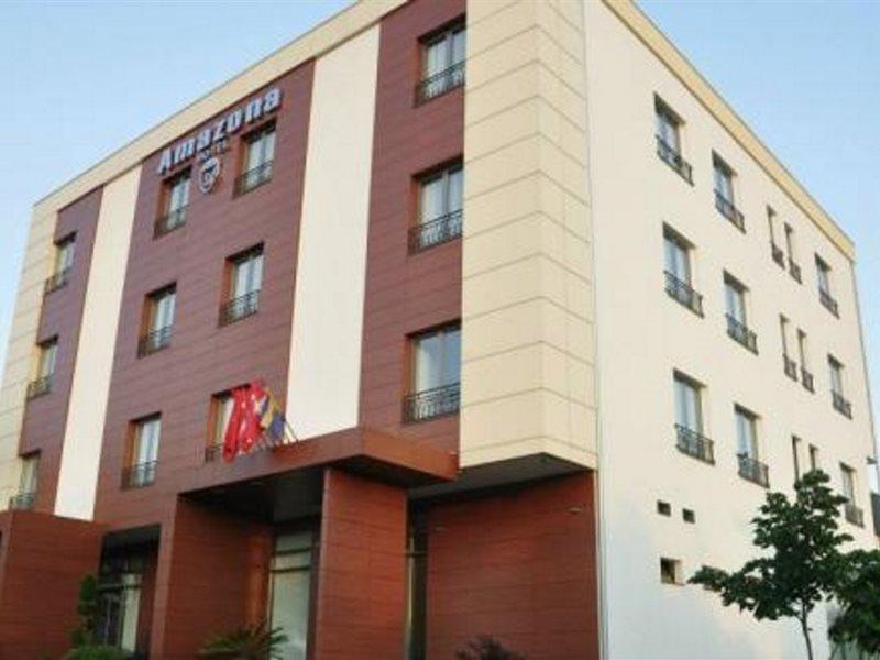 Amazona Hotel Prishtinë Ngoại thất bức ảnh