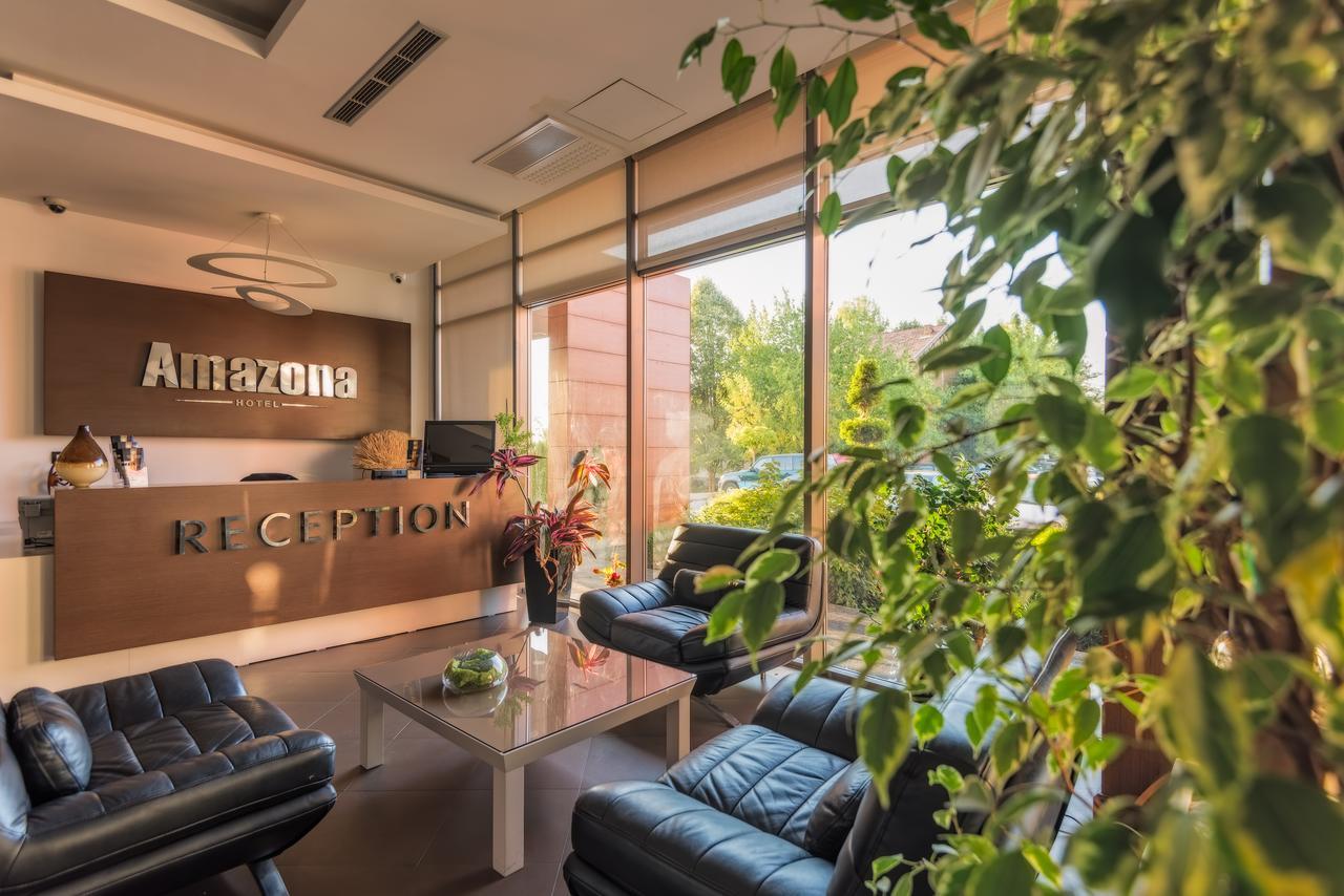 Amazona Hotel Prishtinë Ngoại thất bức ảnh